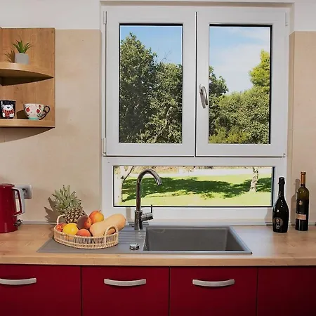 Mit Privatpool Fuer 6 Personen Ca 160 Qm In Pula, Istrien Istrische Riviera Дом отдыха *