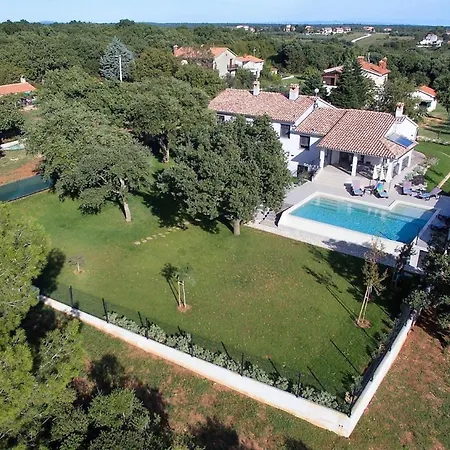 Casa vacanze Mit Privatpool Fuer 6 Personen Ca 160 Qm In Pula, Istrien Istrische Riviera Pola