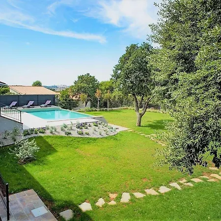 Mit Privatpool Fuer 6 Personen Ca 160 Qm In Pula, Istrien Istrische Riviera * Pola